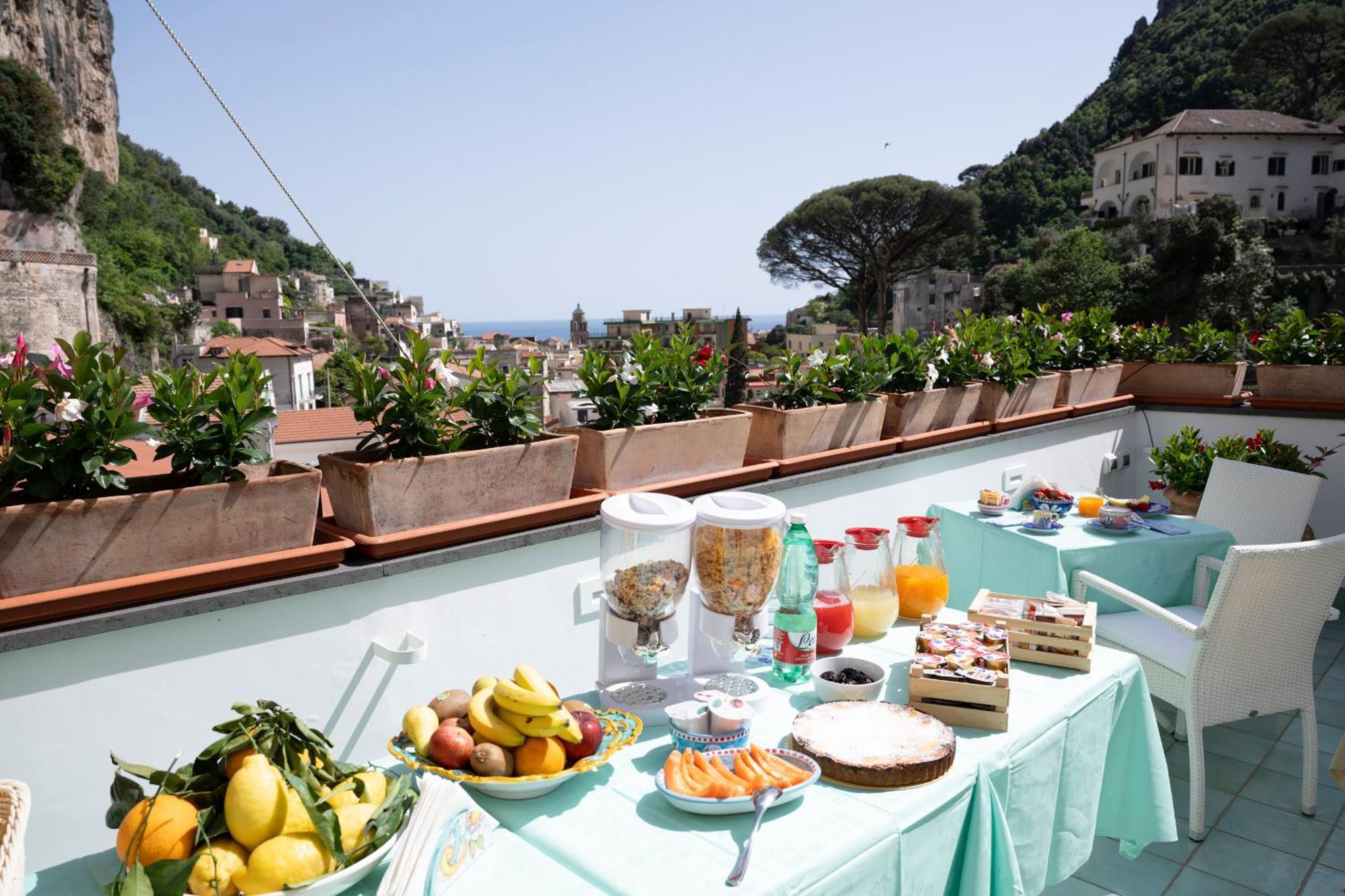 Valle D'Amalfi Suites Bagian luar foto