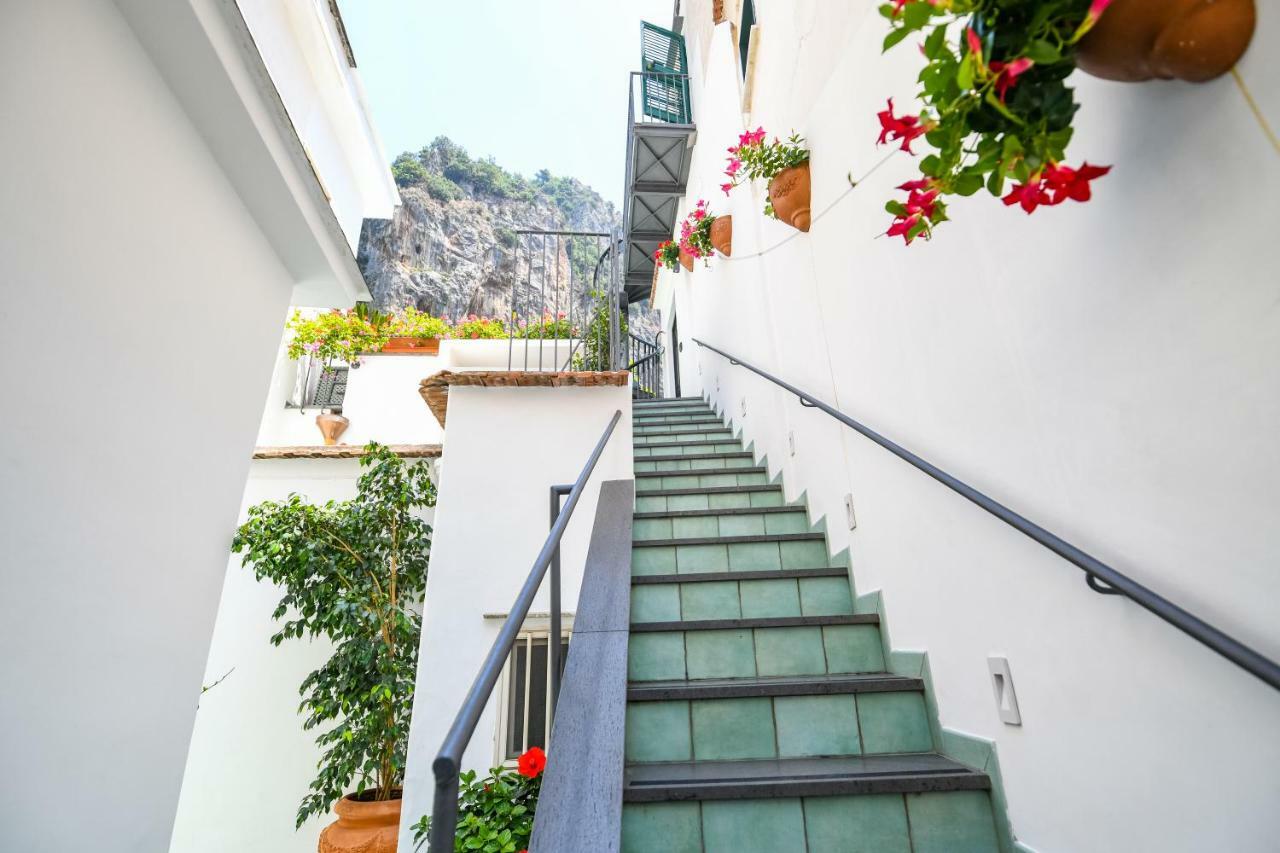 Valle D'Amalfi Suites Bagian luar foto